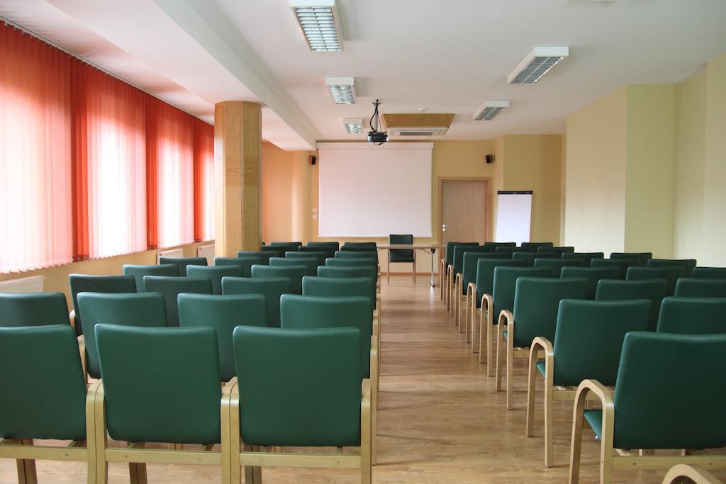 Hotel Labedy Gliwice Bagian luar foto