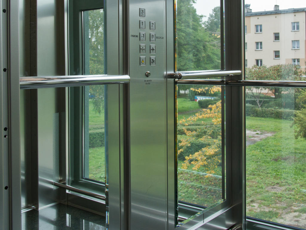 Hotel Labedy Gliwice Bagian luar foto